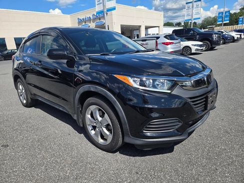 Used 2019 Honda HR-V LX image 3