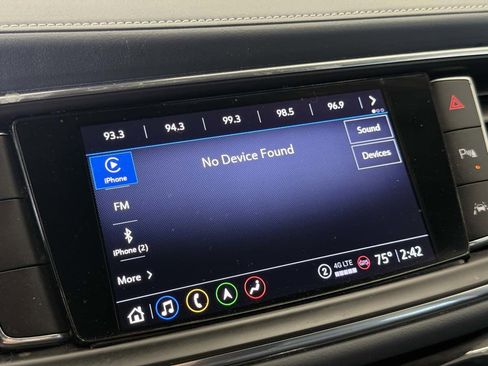 Used 2024 Buick Enclave Premium image 65