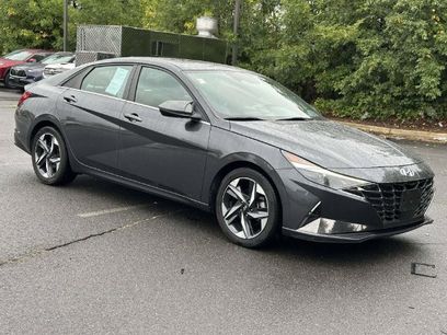 Used 2021 Hyundai Elantra SEL w/ Convenience + Premium Package