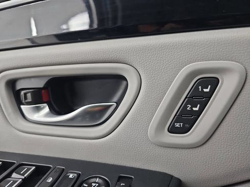 Used 2024 Honda Pilot EX-L image 41