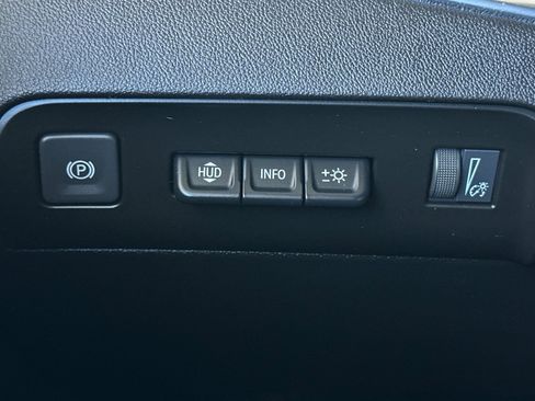 Certified 2023 Buick Enclave Avenir w/ Avenir Technology Package image 37