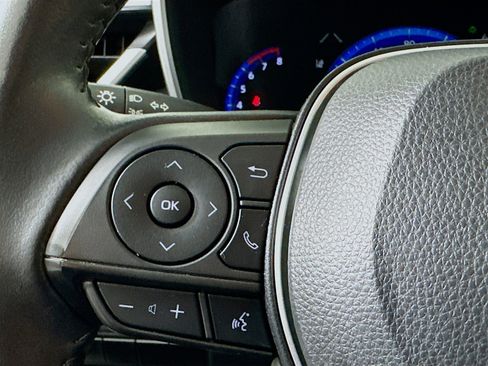 Used 2021 Toyota Corolla XLE image 16