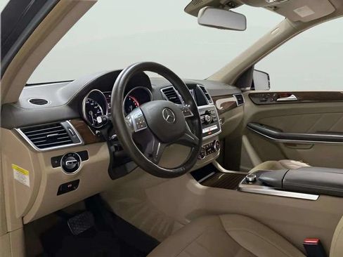 Used 2013 Mercedes-Benz GL 450 4MATIC image 18