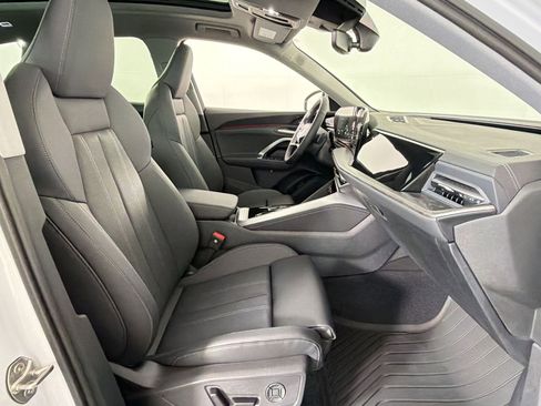 New 2025 Audi Q5 Premium Plus image 31