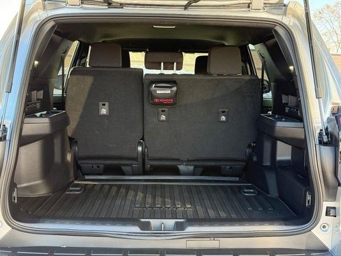 Used 2025 Toyota 4Runner SR5 image 9