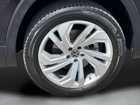 Used 2021 Volkswagen Atlas SE FWD image 35