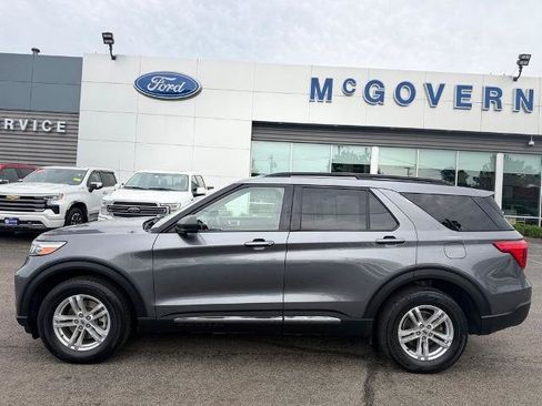 Certified 2022 Ford Explorer XLT w/ Equipment Group 202A AWD/4WD image 6