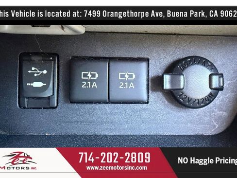 Used 2018 Toyota Highlander XLE w/ Carpet Mat Package (TMS) image 45