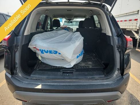 Used 2023 Nissan Rogue S AWD/4WD image 8