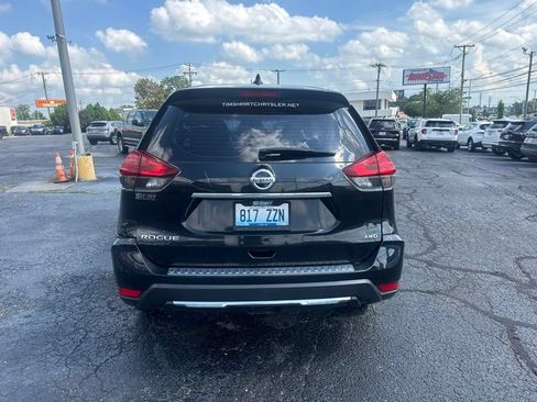 Used 2017 Nissan Rogue S AWD/4WD image 4