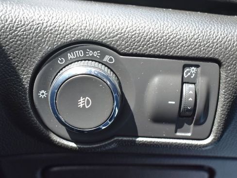 Used 2017 Buick Verano Leather w/ Experience Buick Package FWD image 20