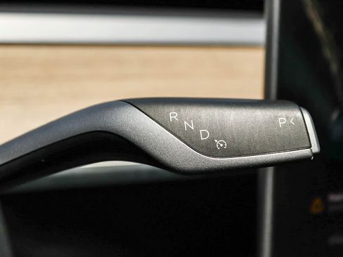 Used 2023 Tesla Model 3 Standard Range RWD image 18
