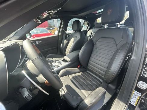 New 2025 Alfa Romeo Giulia AWD w/ Driving Assist Package image 15
