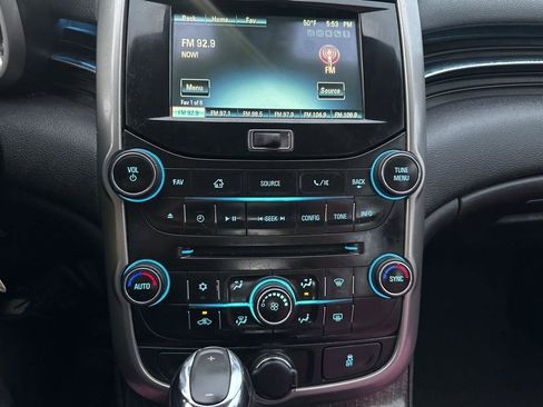 Used 2015 Chevrolet Malibu LT image 35