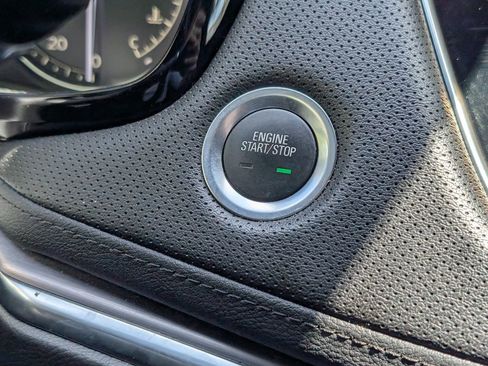 Used 2023 Cadillac XT5 Luxury image 25