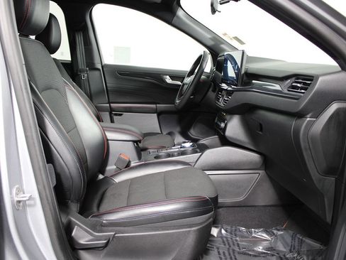 Used 2023 Ford Escape ST-Line w/ Equipment Group 301A FWD image 8