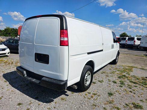 Used 2023 GMC Savana 2500 Extended w/ Driver Convenience Package RWD image 16