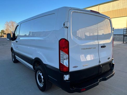 Used 2019 Ford Transit 250 130 Low Roof image 5