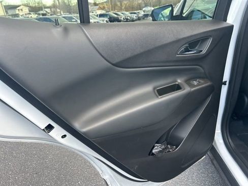 Used 2024 Chevrolet Equinox LT image 22