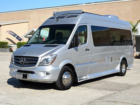 Used 2014 Mercedes-Benz Sprinter 3500 image 1