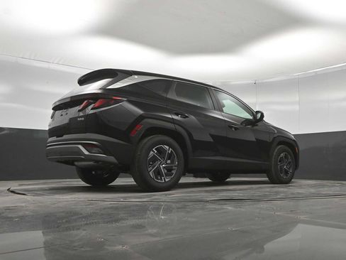 New 2026 Hyundai Tucson Blue SE FWD image 39