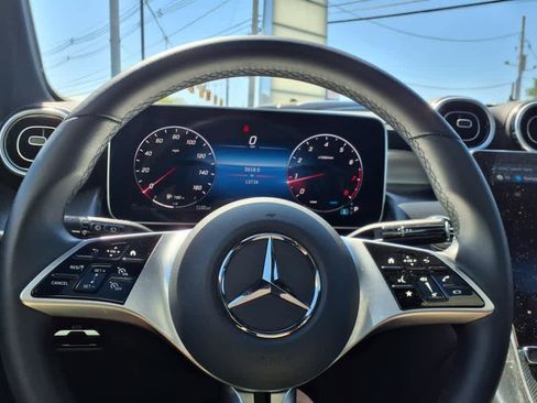 Used 2024 Mercedes-Benz GLC 300 GLC 300 image 24