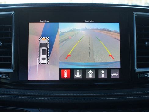 Used 2022 Chrysler Pacifica Limited image 8