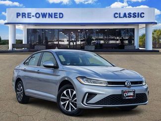 Used 2025 Volkswagen Jetta S video 1