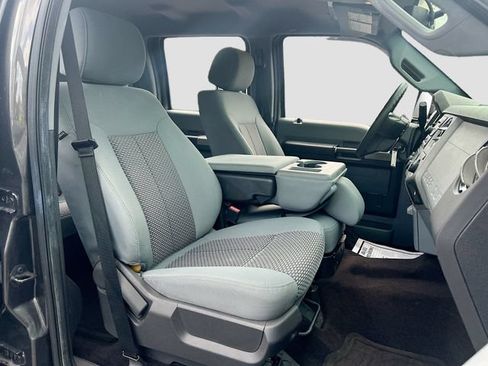 Used 2016 Ford F250 XLT w/ XLT Value Package AWD/4WD image 32