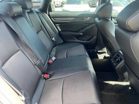 Used 2022 Honda Accord Sport image 9