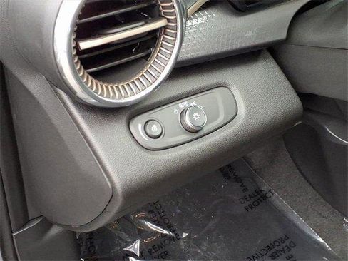 New 2026 Chevrolet Trax ACTIV w/ Driver Confidence Package image 18