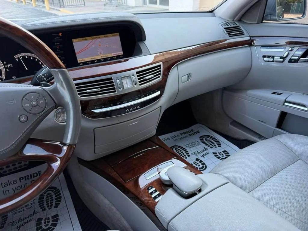 Used 2012 Mercedes-Benz S 550 4MATIC image 17