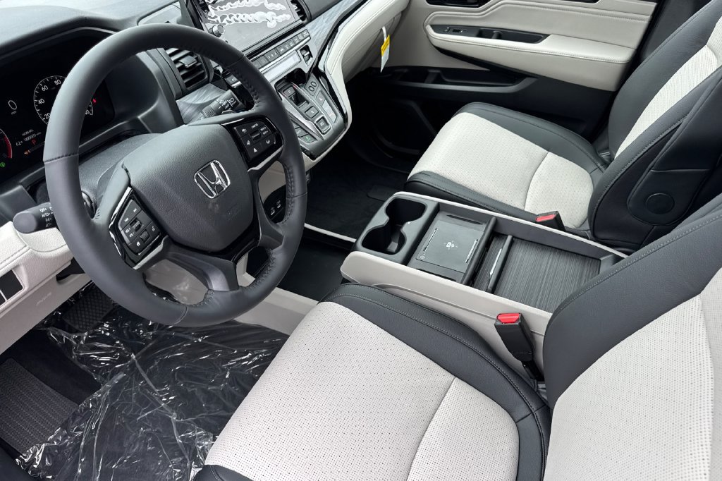 New 2027 Honda Odyssey Elite image 10