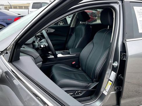 Used 2025 Acura TLX w/ Technology Package image 36