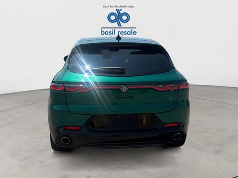 Used 2024 Alfa Romeo Tonale Speciale AWD/4WD image 5