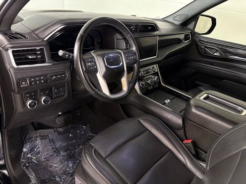 Used 2023 GMC Yukon Denali w/ Max Trailering Package image 18