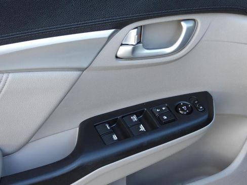 Used 2013 Honda Civic Hybrid Sedan image 43