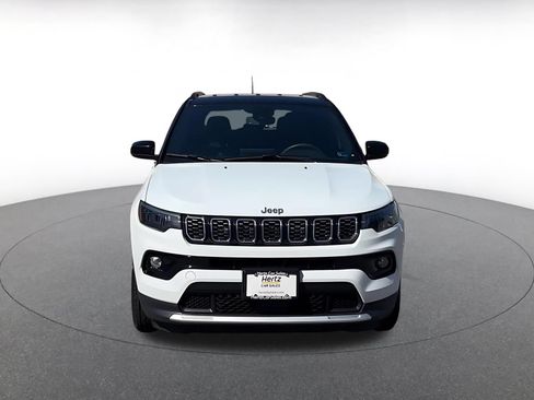 Used 2025 Jeep Compass Limited AWD/4WD image 4