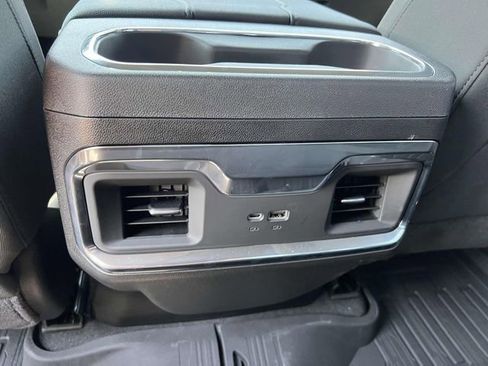 Used 2025 GMC Sierra 1500 Elevation image 14