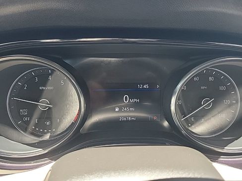 Used 2021 Buick Encore GX Select w/ Sport Touring Package FWD image 32