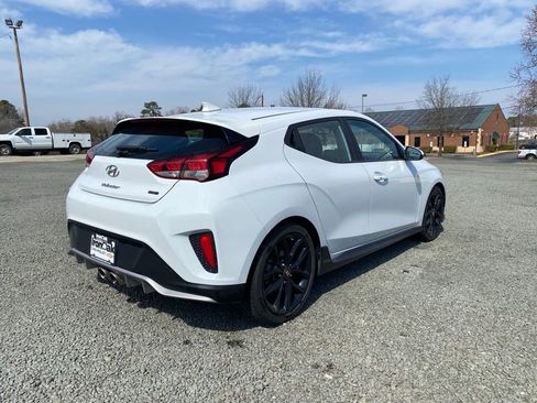 Used 2019 Hyundai Veloster Turbo R-Spec image 3