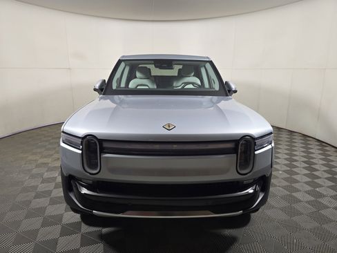Used 2025 Rivian R1T Adventure AWD/4WD image 8