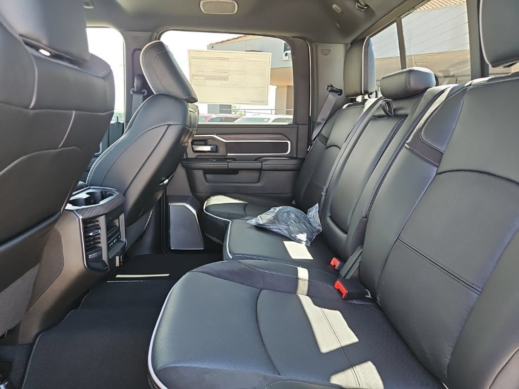 New 2026 RAM 2500 Laramie w/ Night Edition AWD/4WD image 21