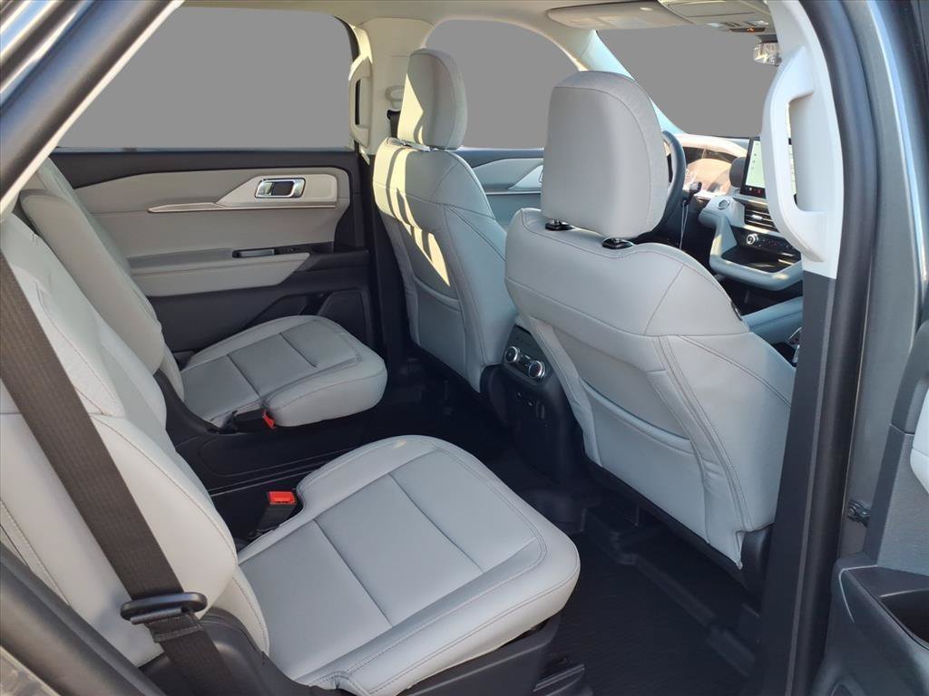 New 2026 Ford Explorer Active w/ Active Comfort Package AWD/4WD image 11