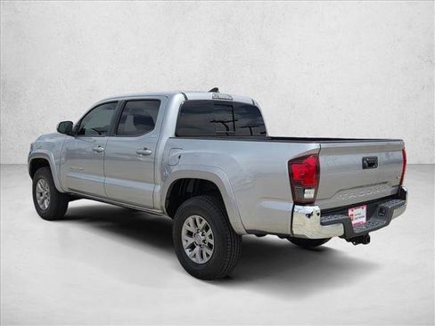 Certified 2018 Toyota Tacoma SR5 RWD image 8