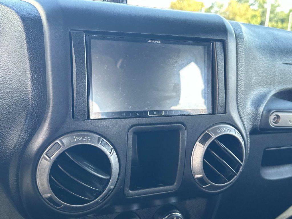 Used 2015 Jeep Wrangler Sport AWD/4WD image 18