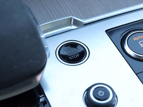 Used 2023 Land Rover Range Rover First Edition image 26