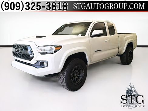 Used 2023 Toyota Tacoma TRD Sport w/ Black Out Package (TMS) RWD image 1