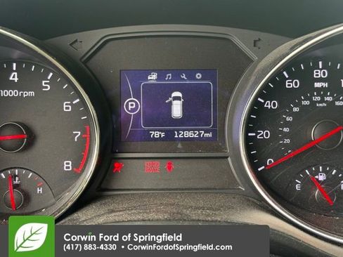 Used 2018 Kia Sedona LX w/ LX Essentials Premium Package image 11