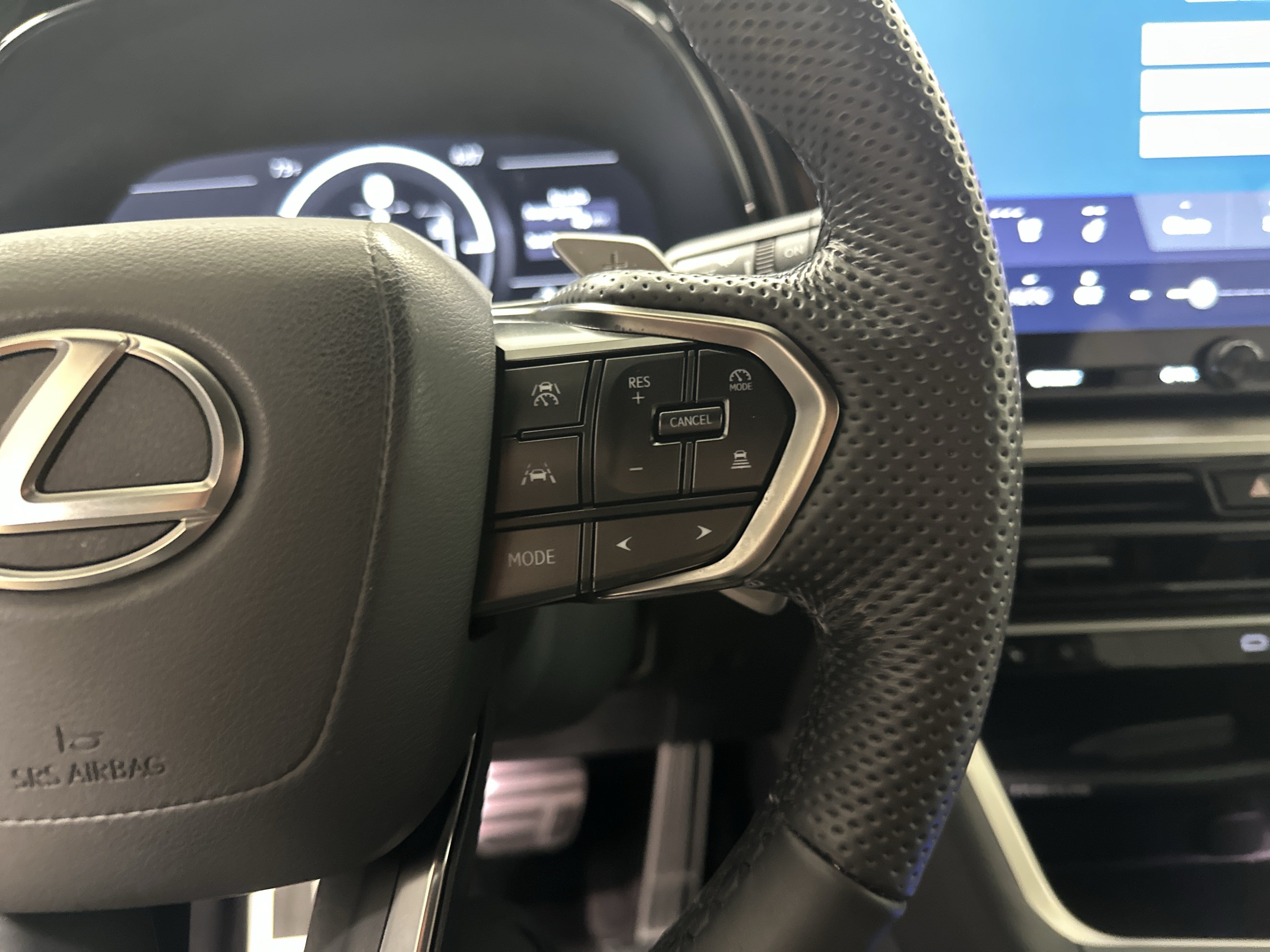 Certified 2026 Lexus TX 500h AWD w/ Technology Package image 20